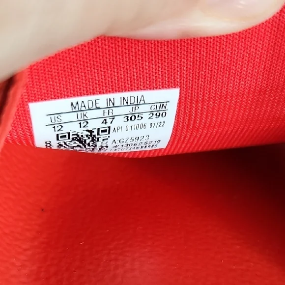 Adidas Red and White Slide Sandals - Picture 7 of 7